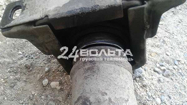 Замена подвесного подшипника Iveco Замена подвесного подшипника Ивеко